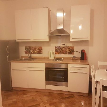 Studio Apartman Via Šibenik Екстериор снимка