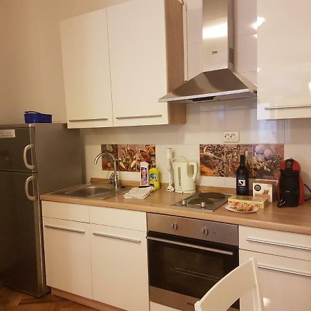 Studio Apartman Via Šibenik Екстериор снимка