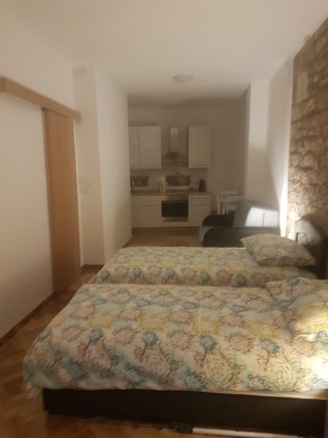 Studio Apartman Via Šibenik Екстериор снимка