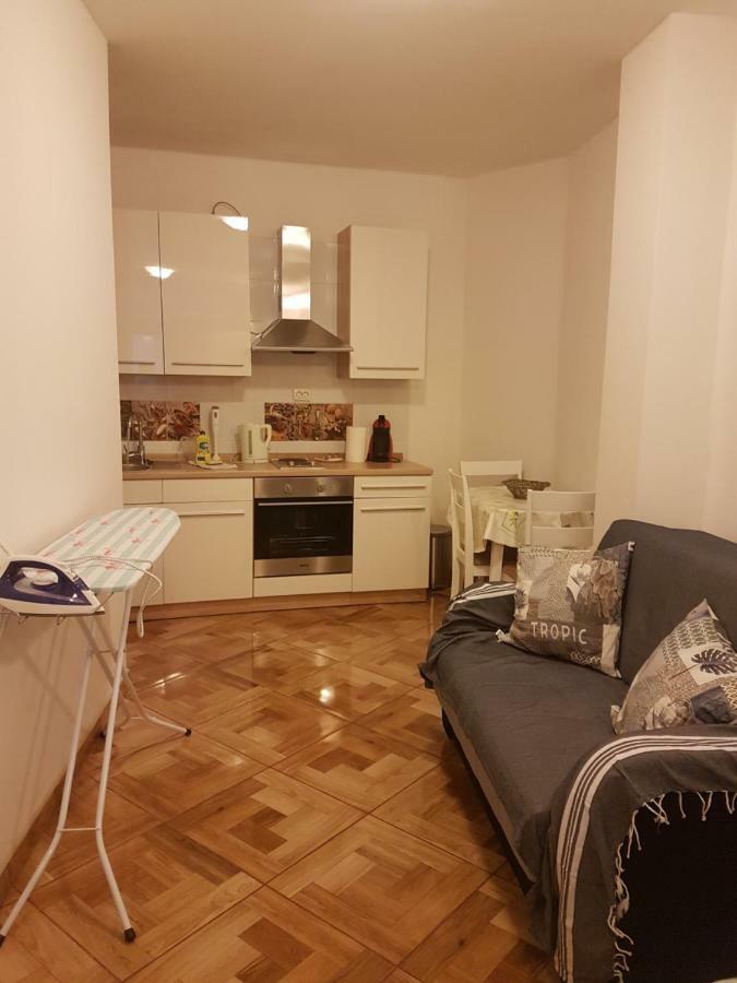 Studio Apartman Via Šibenik Екстериор снимка