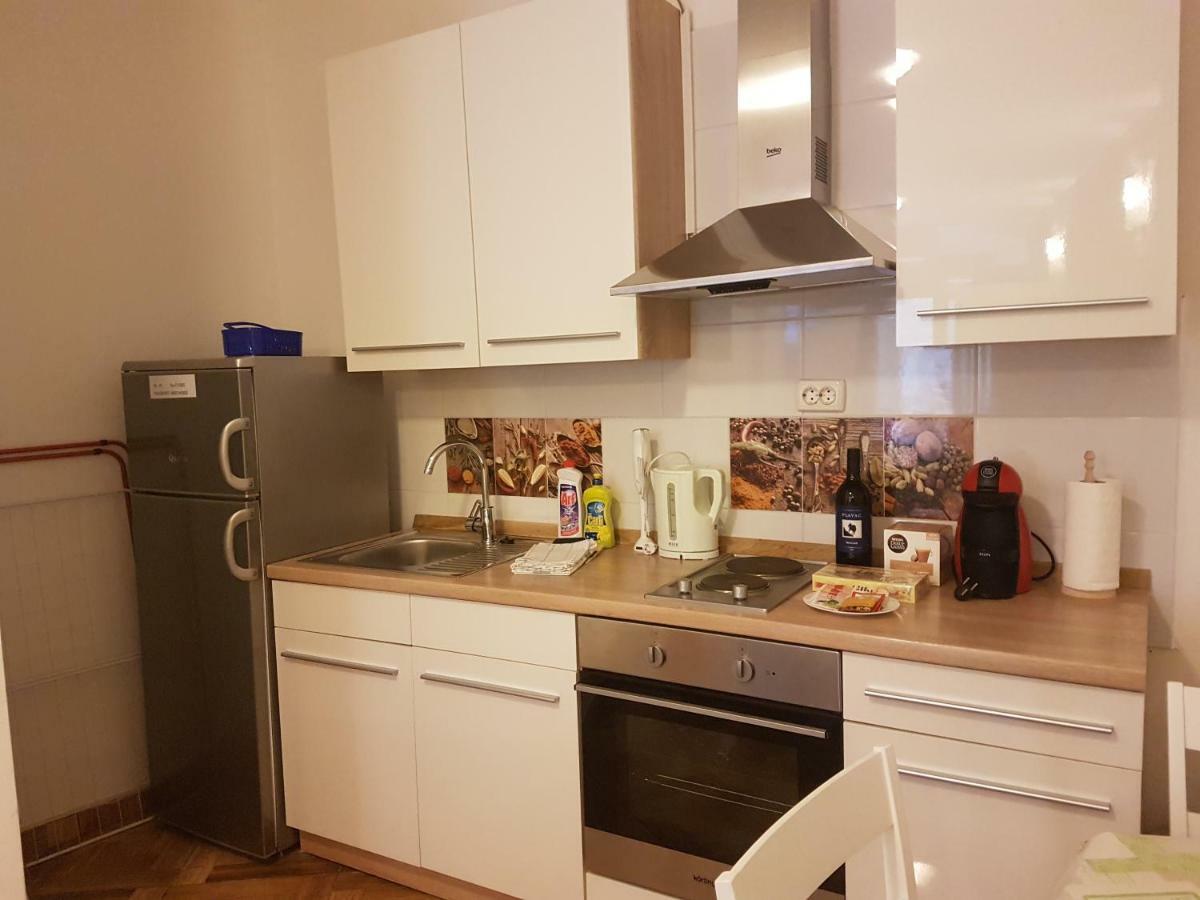 Studio Apartman Via Šibenik Екстериор снимка